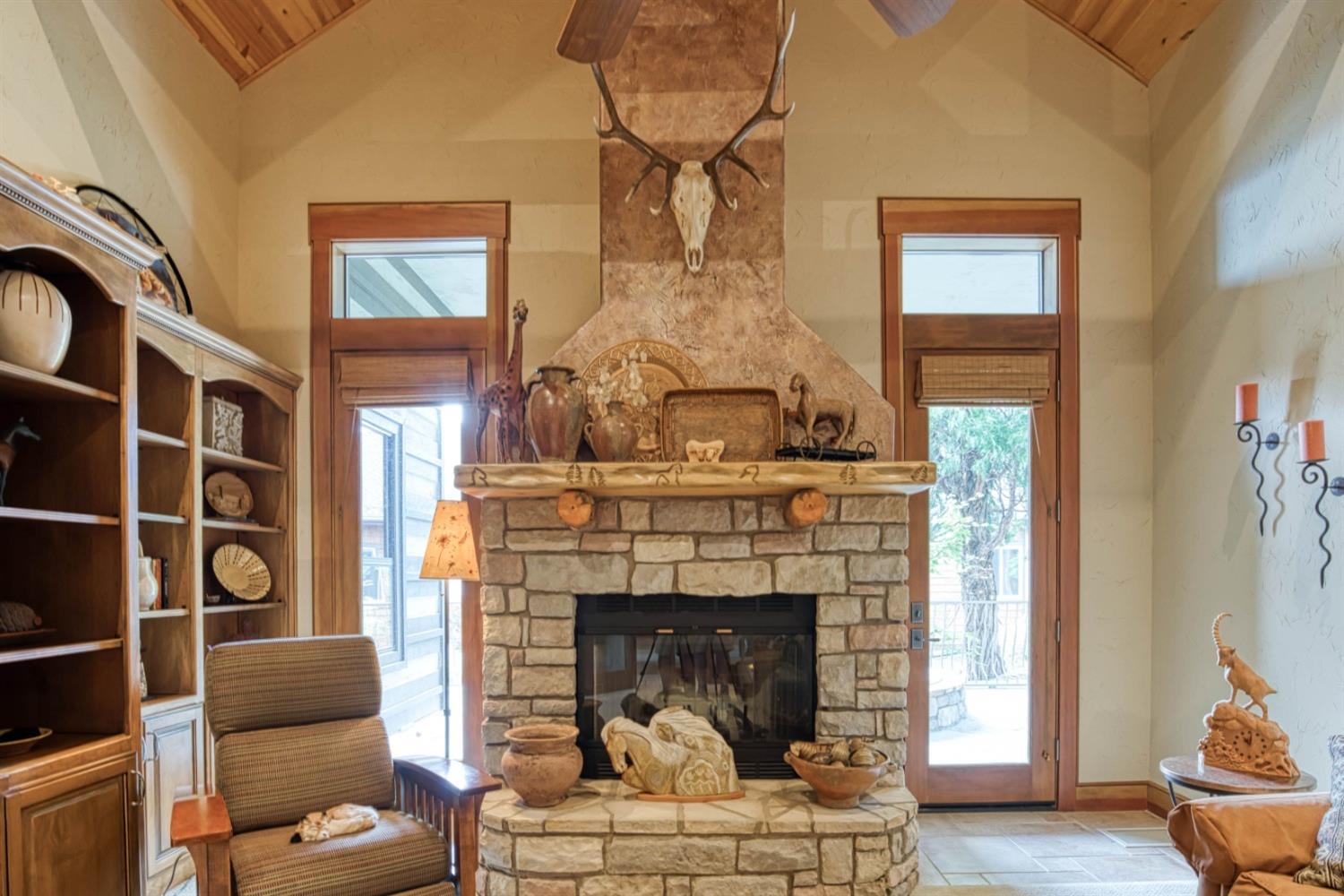 42387 Canyon Vista Lane