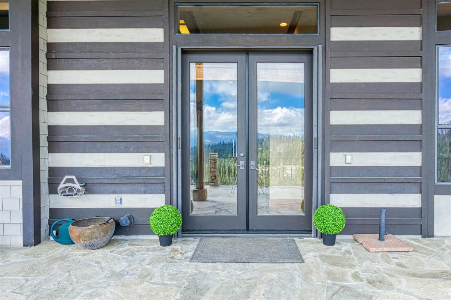 42387 Canyon Vista Lane