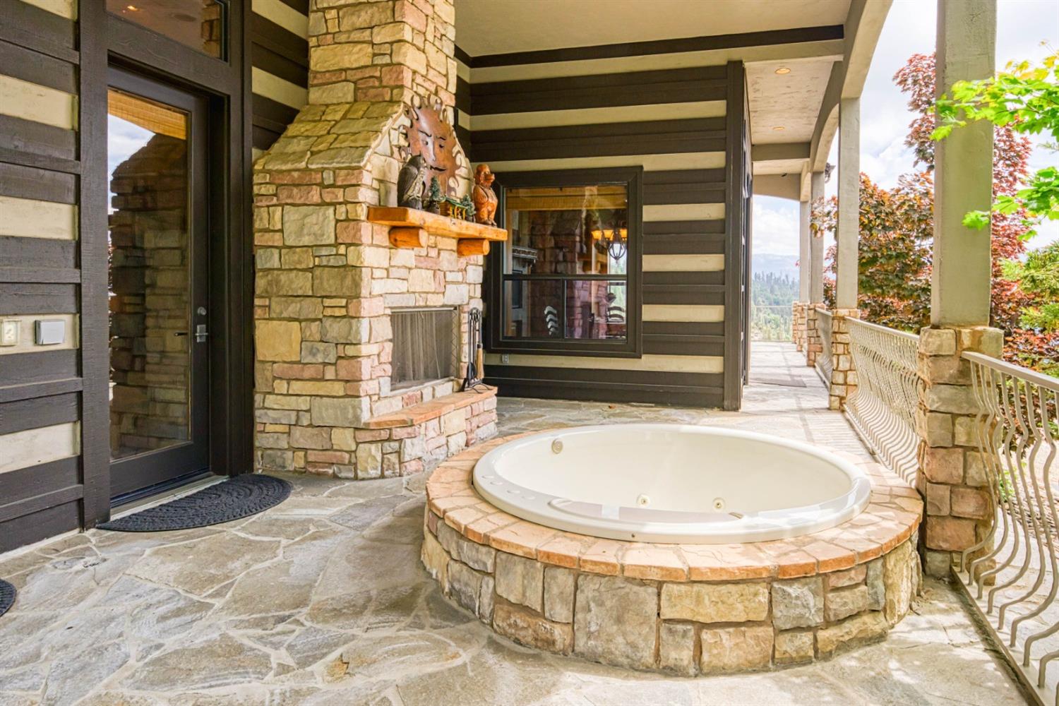 42387 Canyon Vista Lane