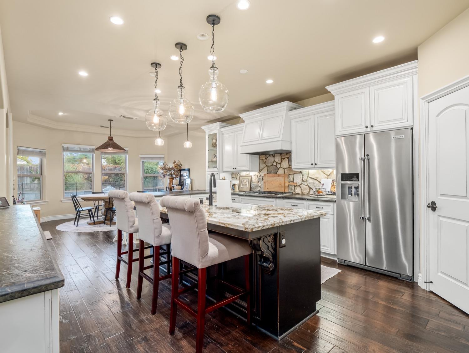 10764 N Baird Avenue