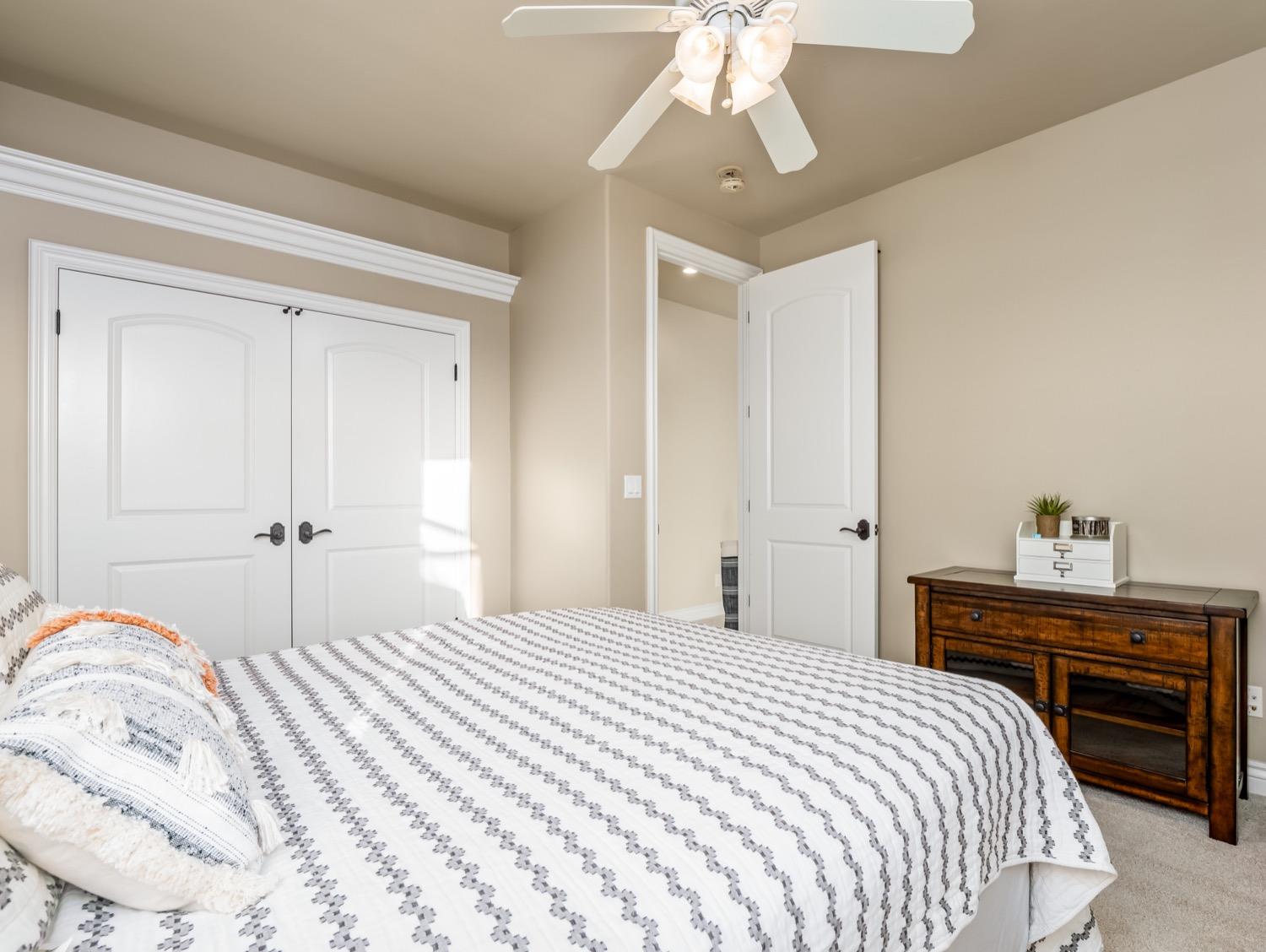 10764 N Baird Avenue