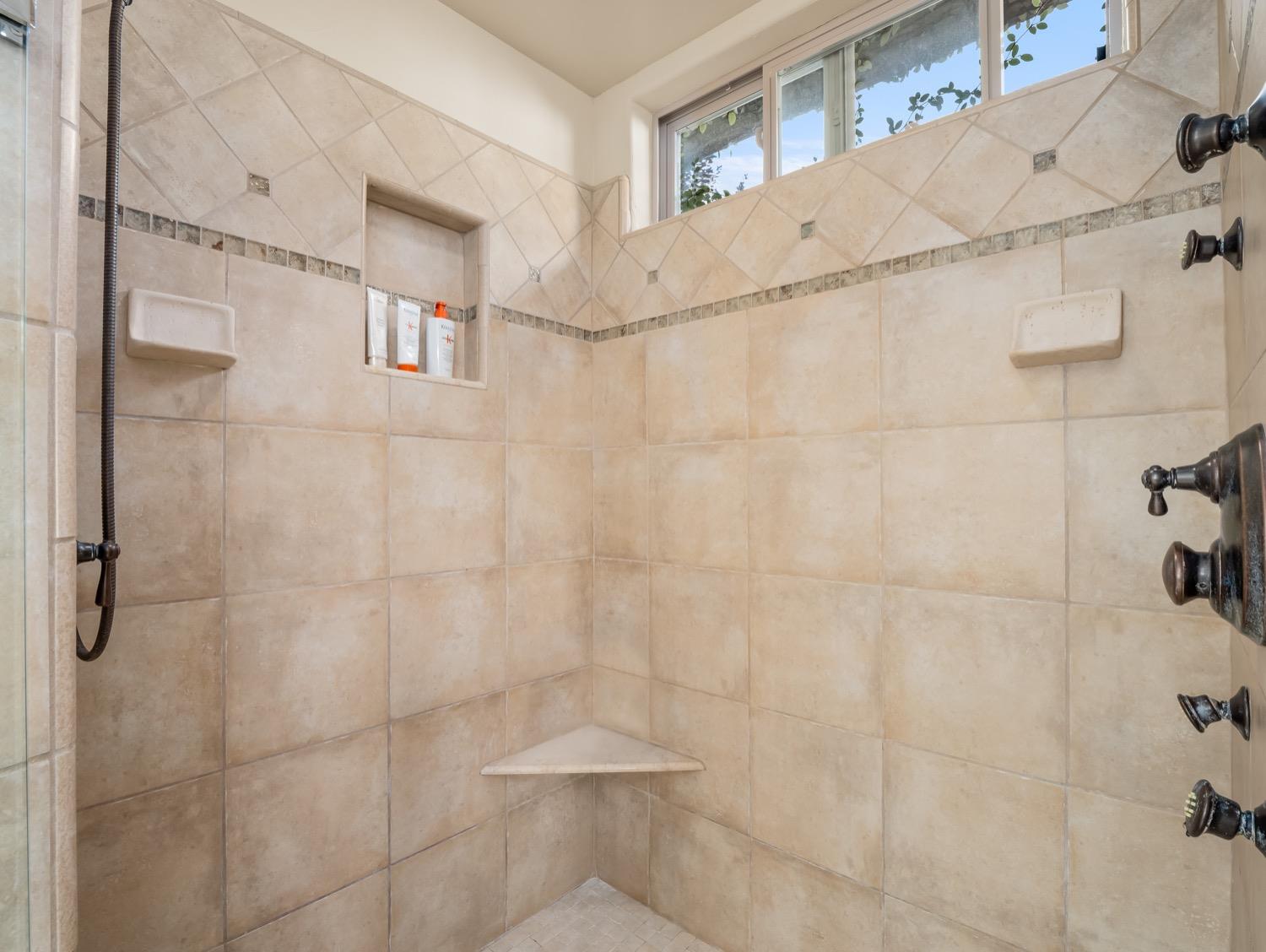 10764 N Baird Avenue