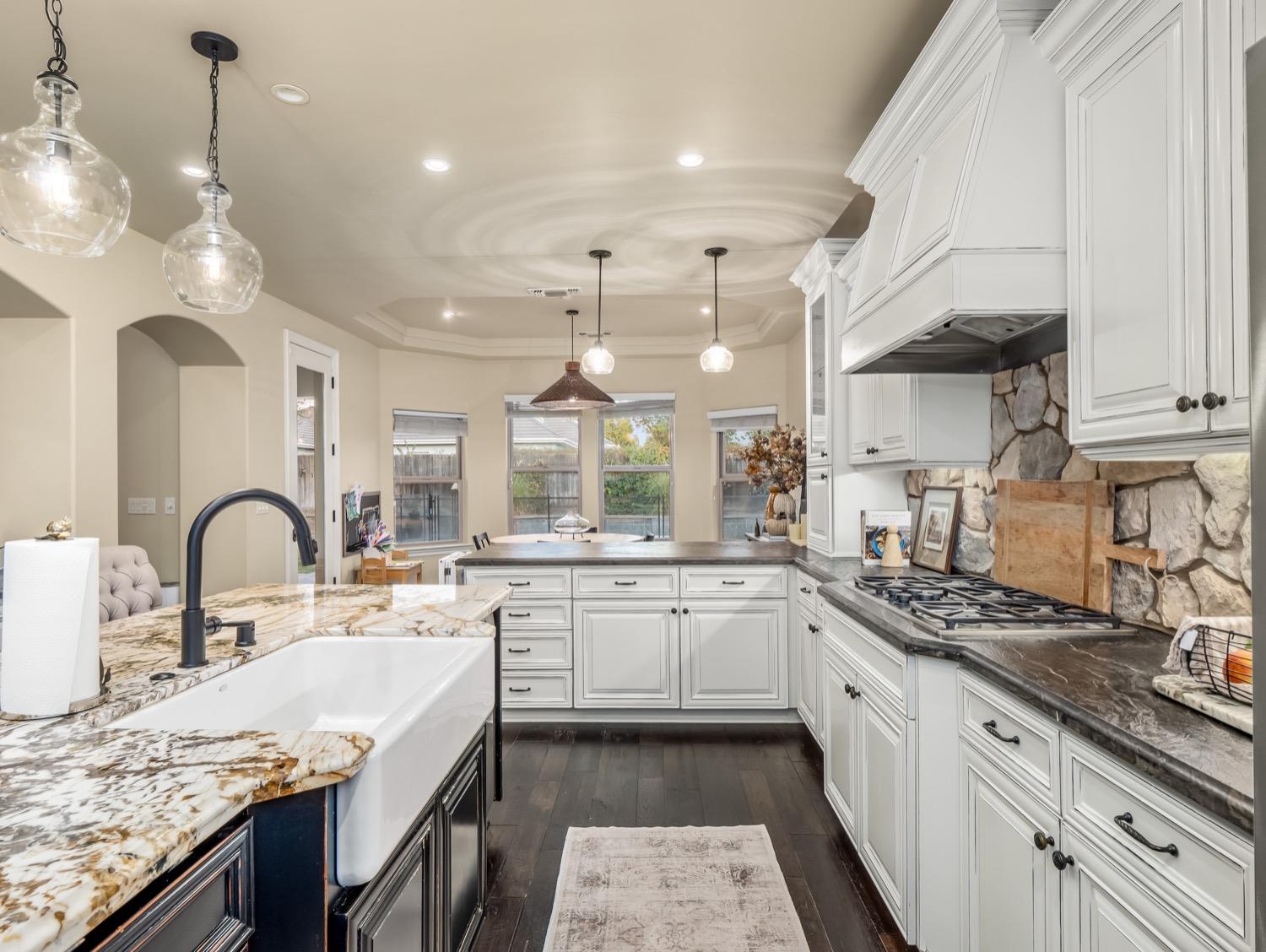 10764 N Baird Avenue