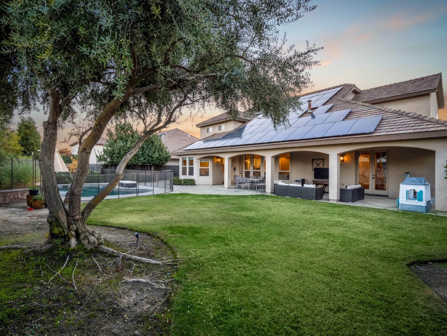 10764 N Baird Avenue