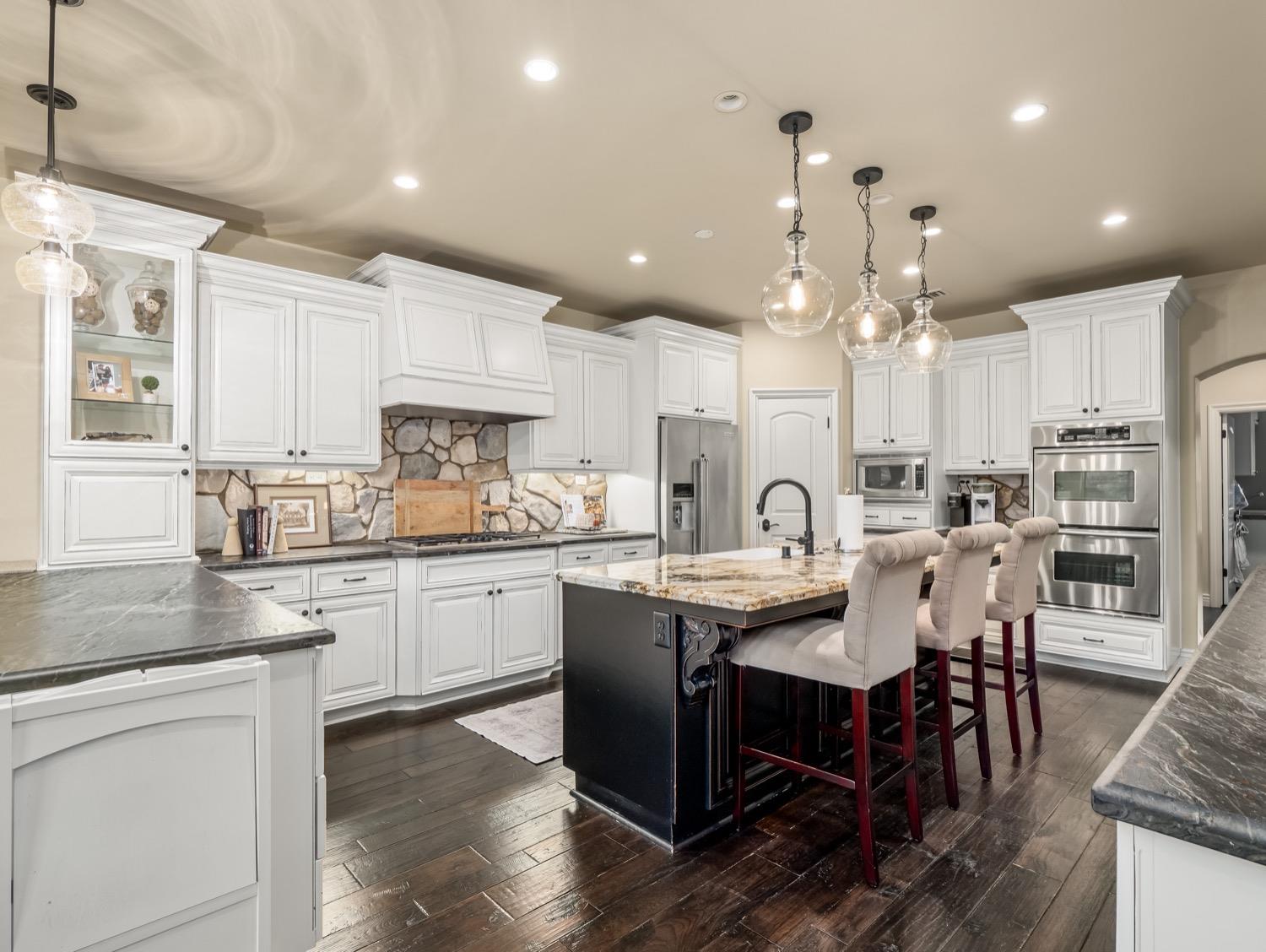 10764 N Baird Avenue