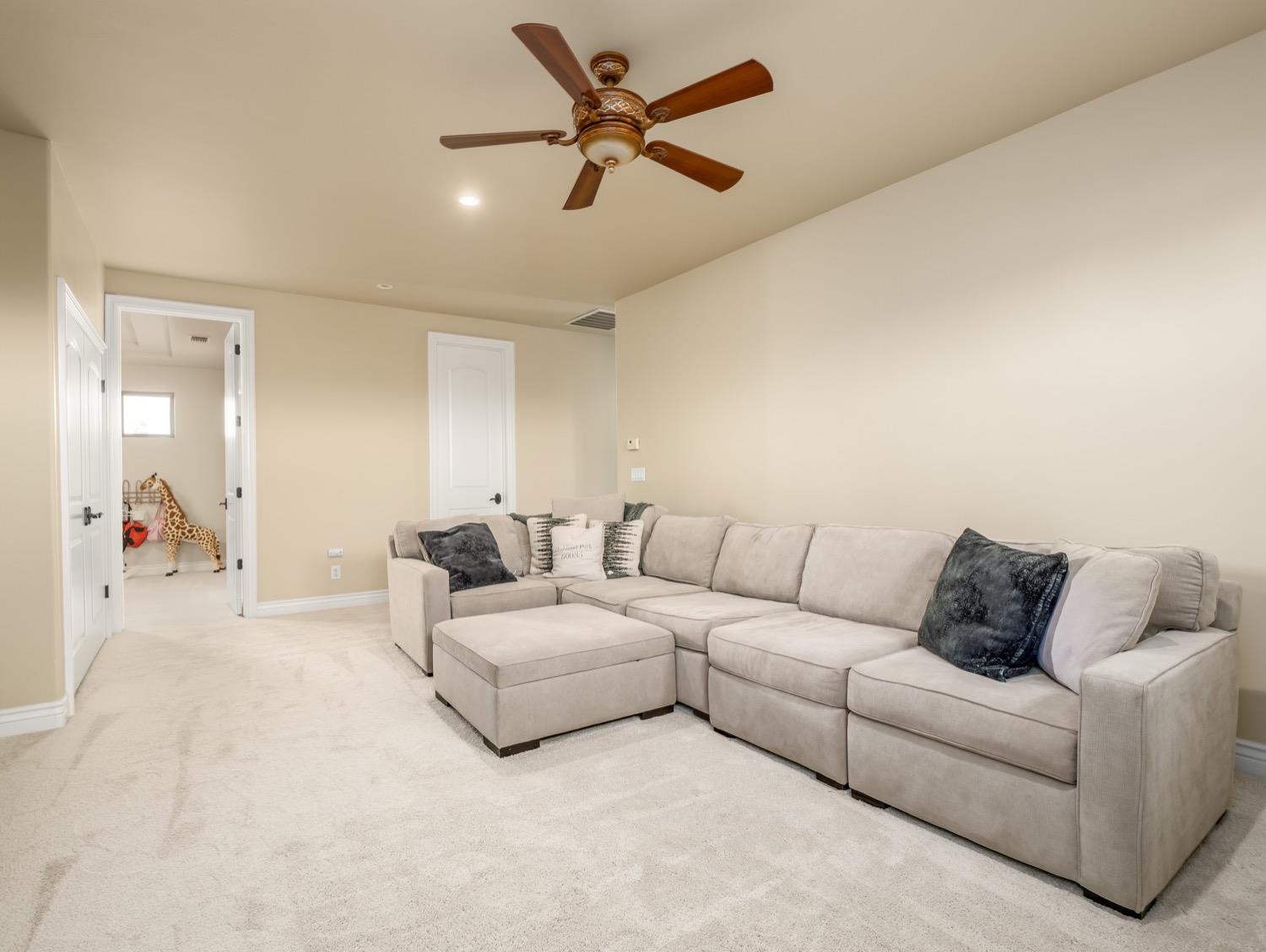 10764 N Baird Avenue