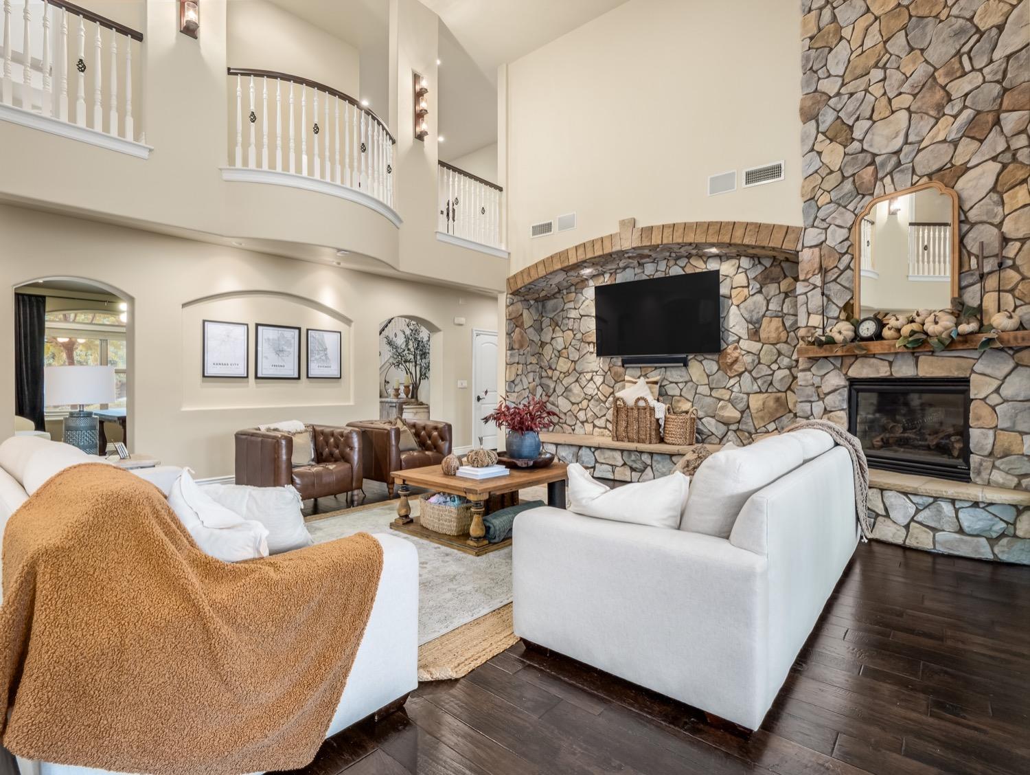 10764 N Baird Avenue