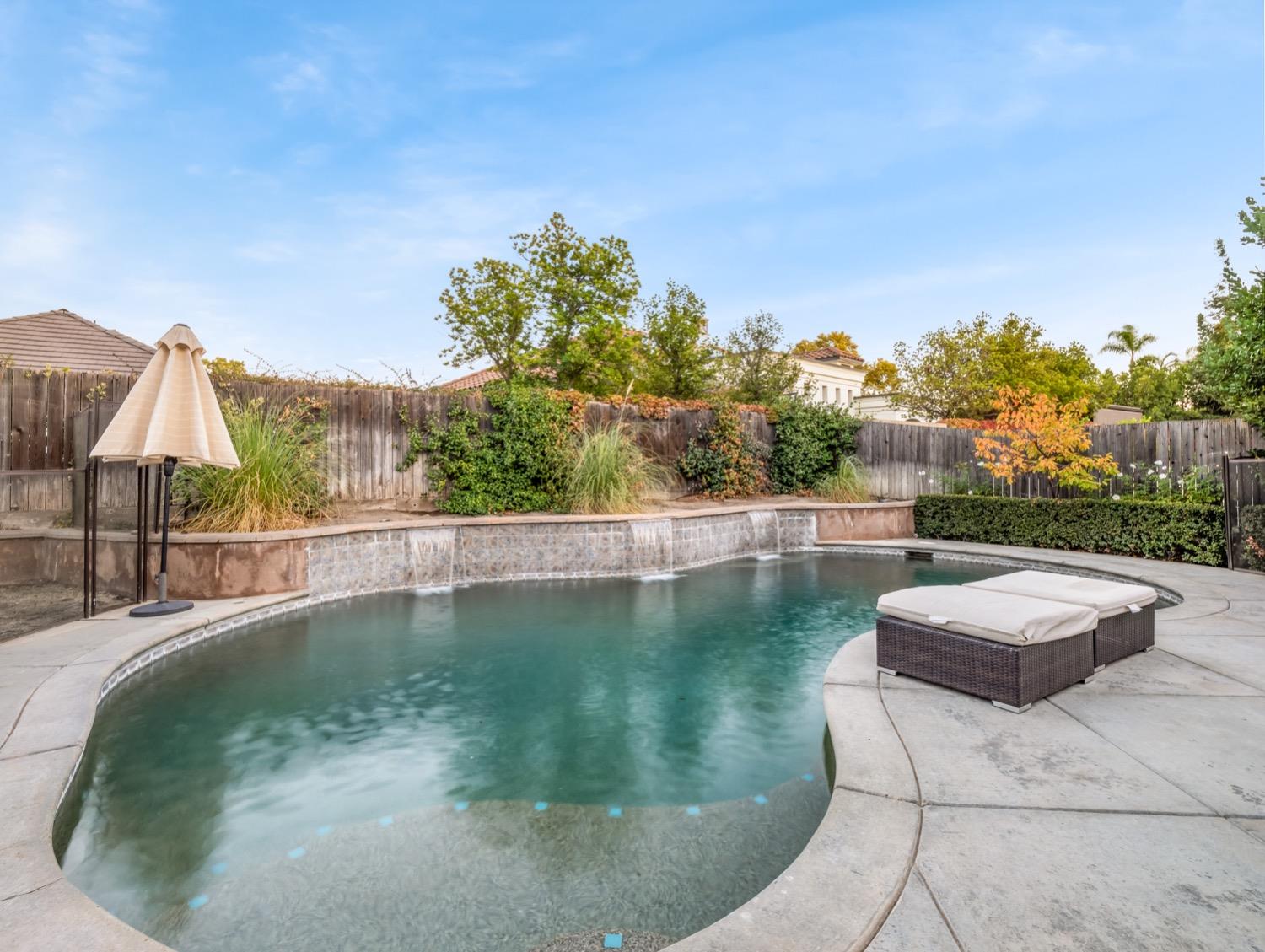 10764 N Baird Avenue