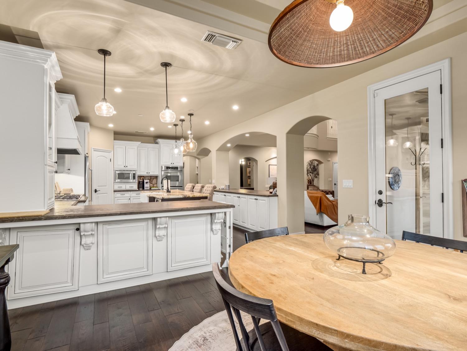 10764 N Baird Avenue