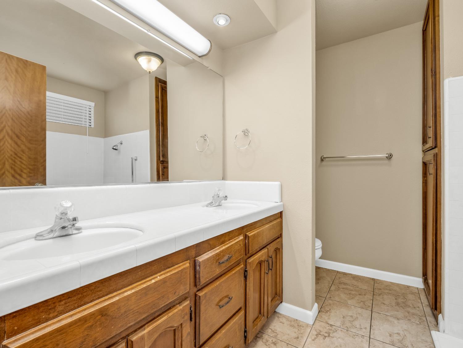 6141 N West Avenue # 126