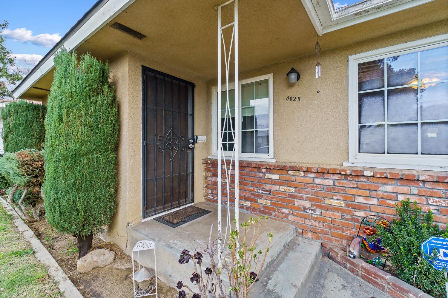 4023 E Farrin Avenue