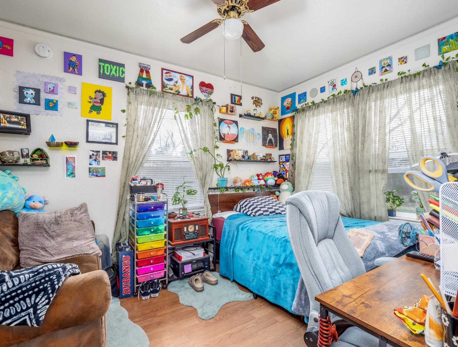 1597 N Glenn