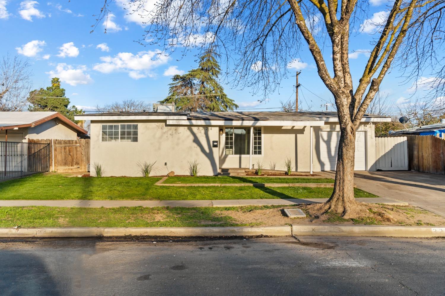 3224 N Lorna Avenue