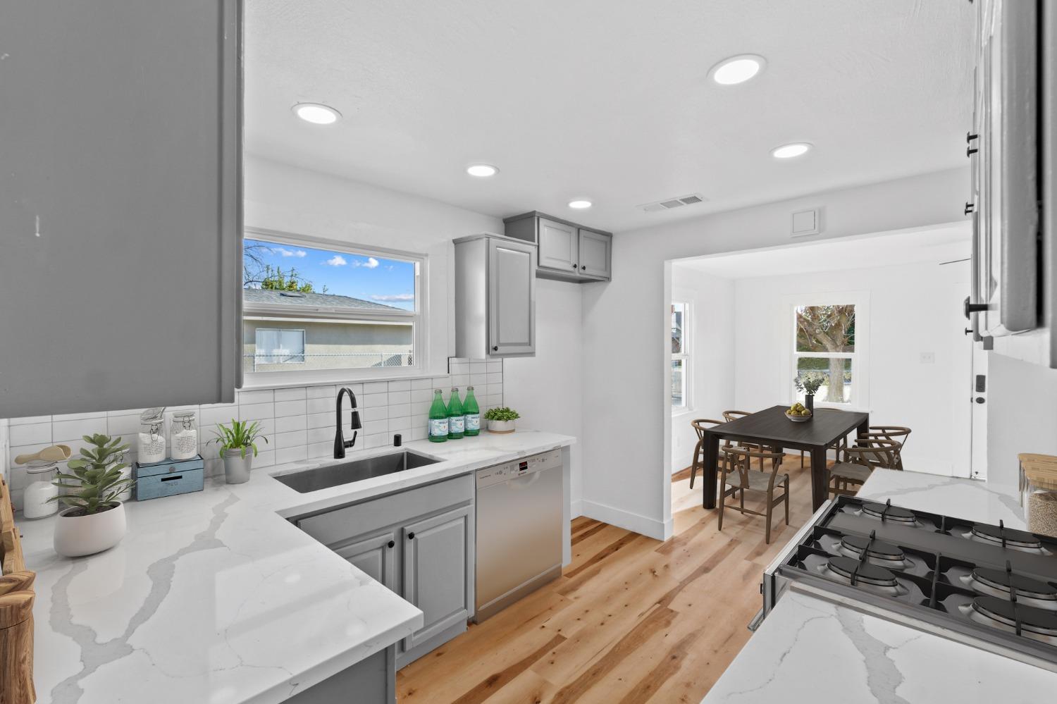 1728 Sylvia Street