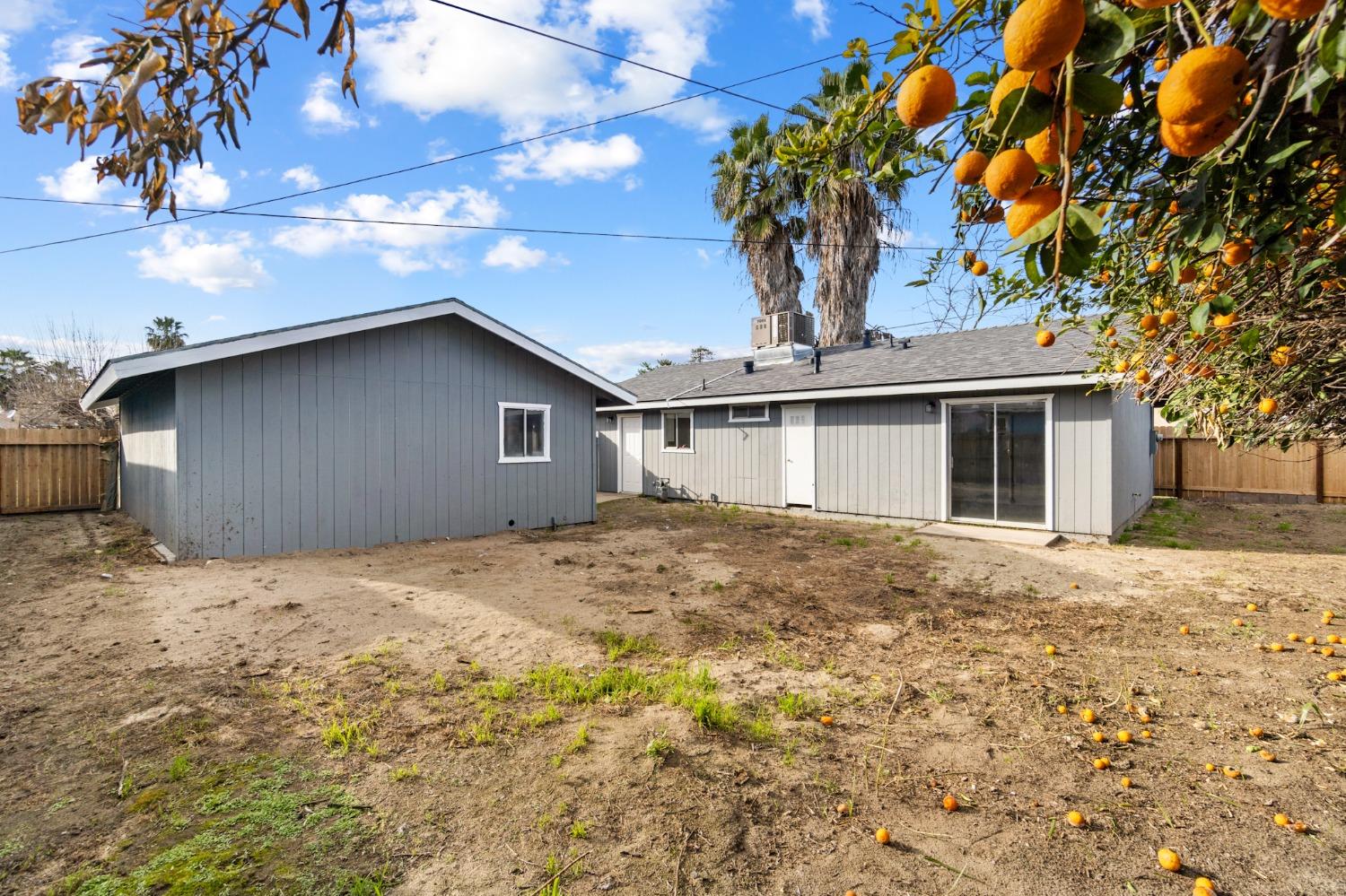 641 Estes Avenue