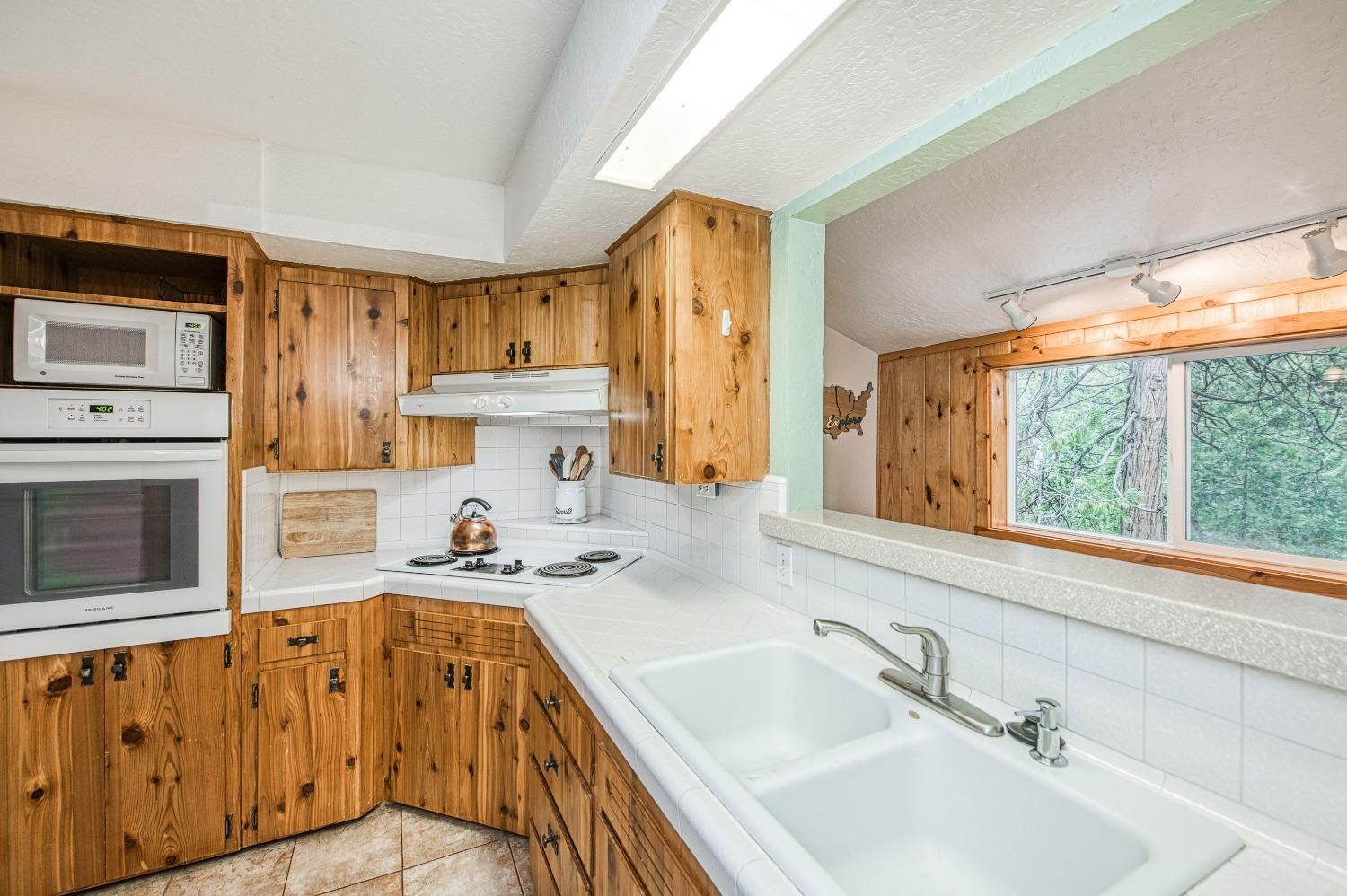 41965 Nuthatch Lane