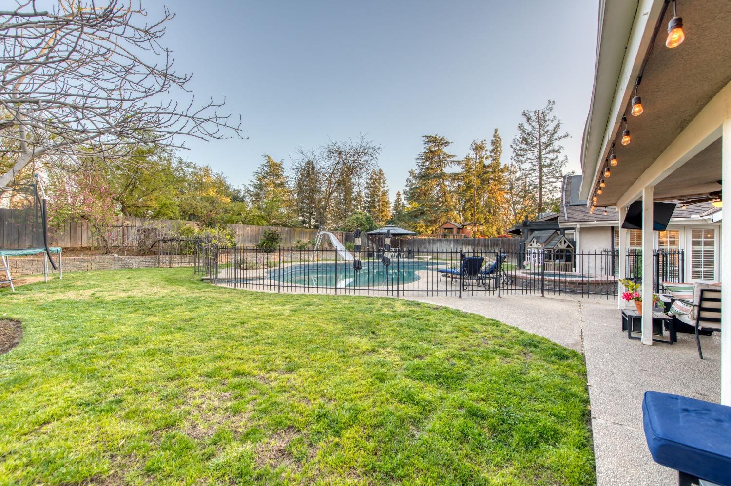 8874 N Fuller Avenue