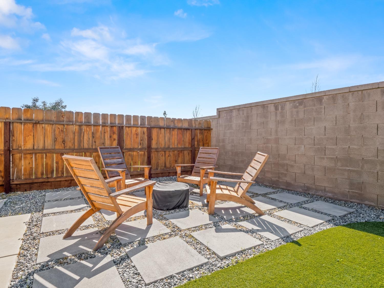 3954 Griffith Avenue