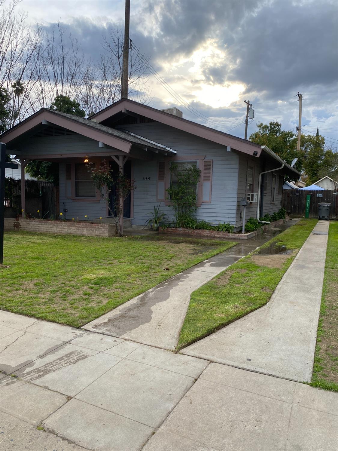 1223 N Harrison Avenue