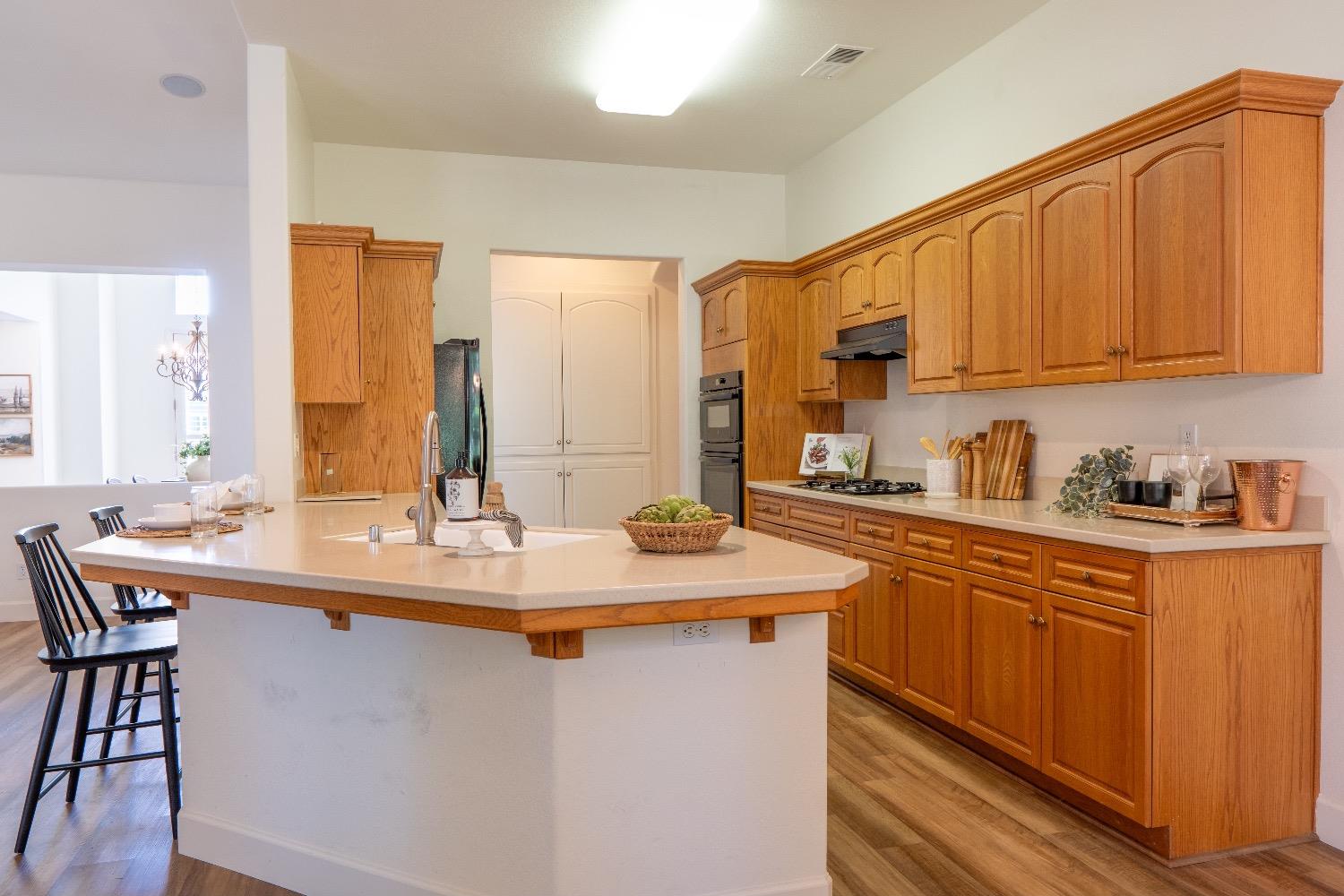 159 W Decatur Avenue
