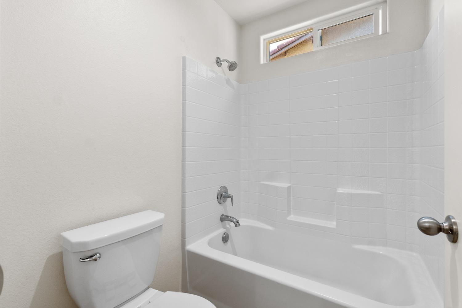 595 N Cattail Court