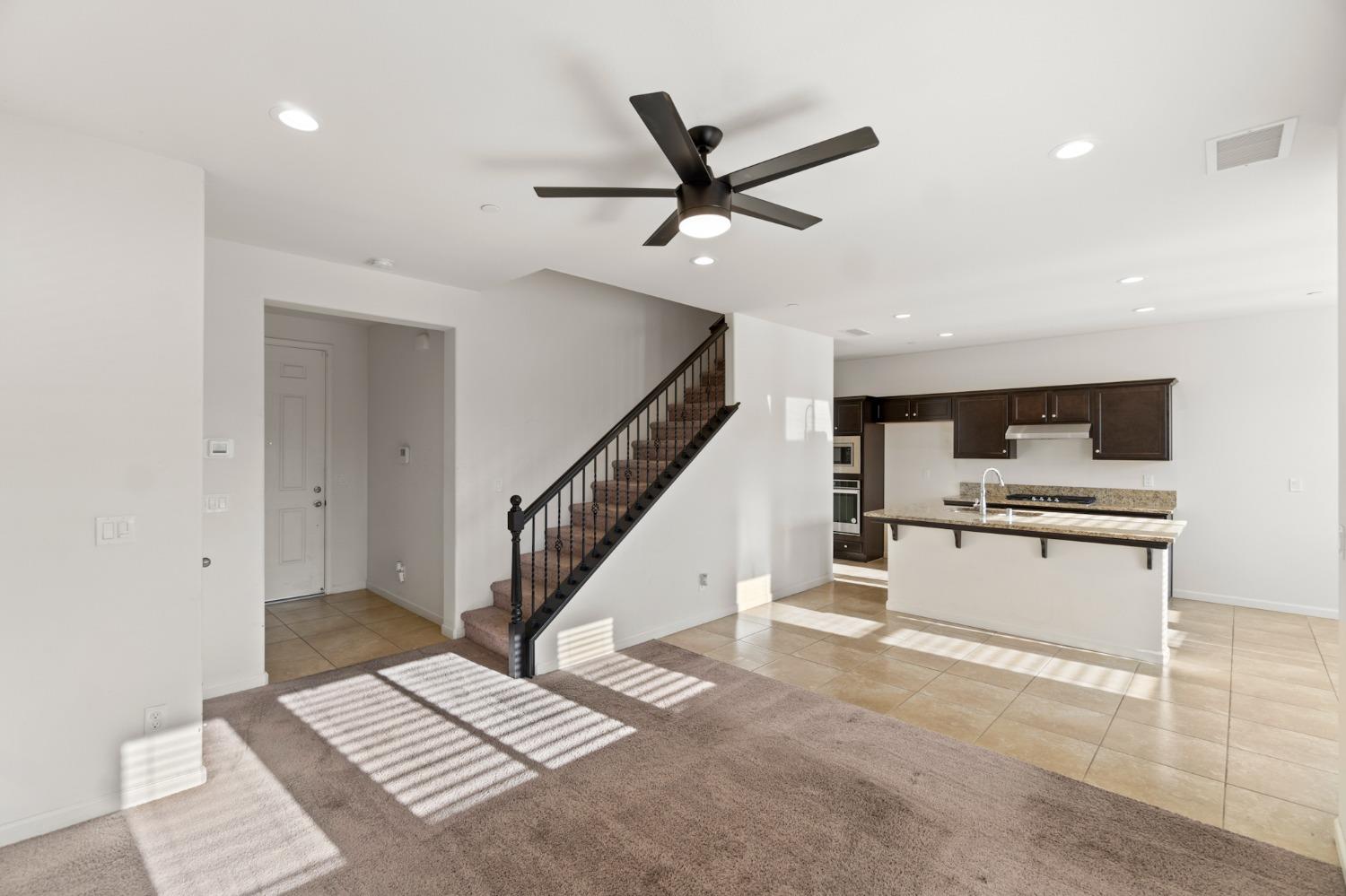 595 N Cattail Court