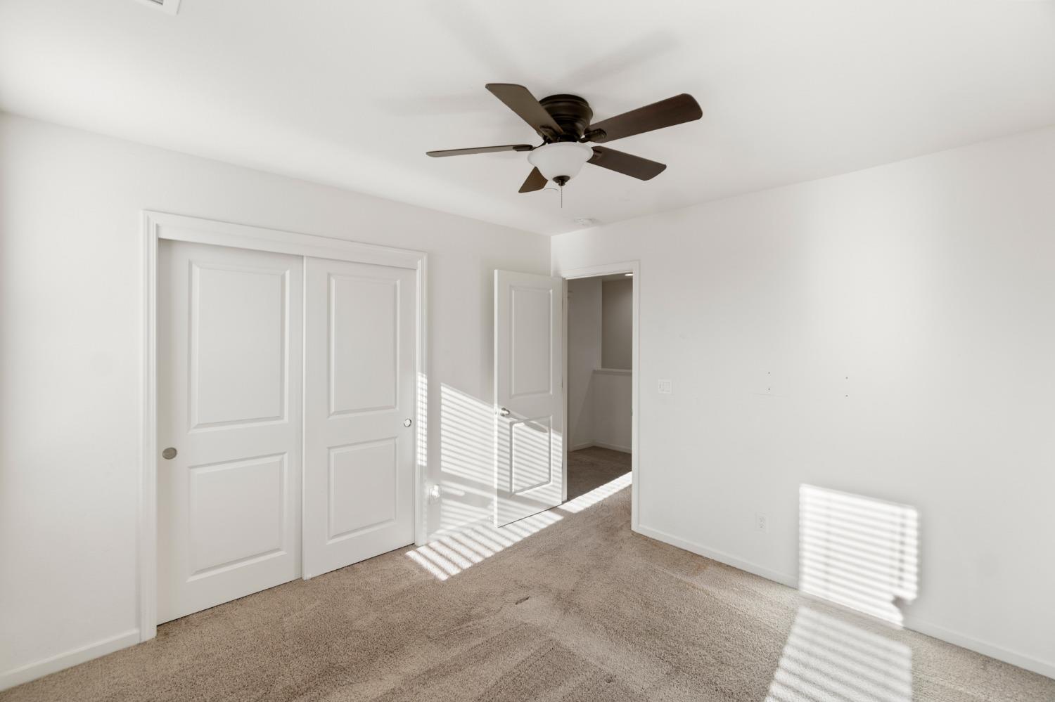 595 N Cattail Court