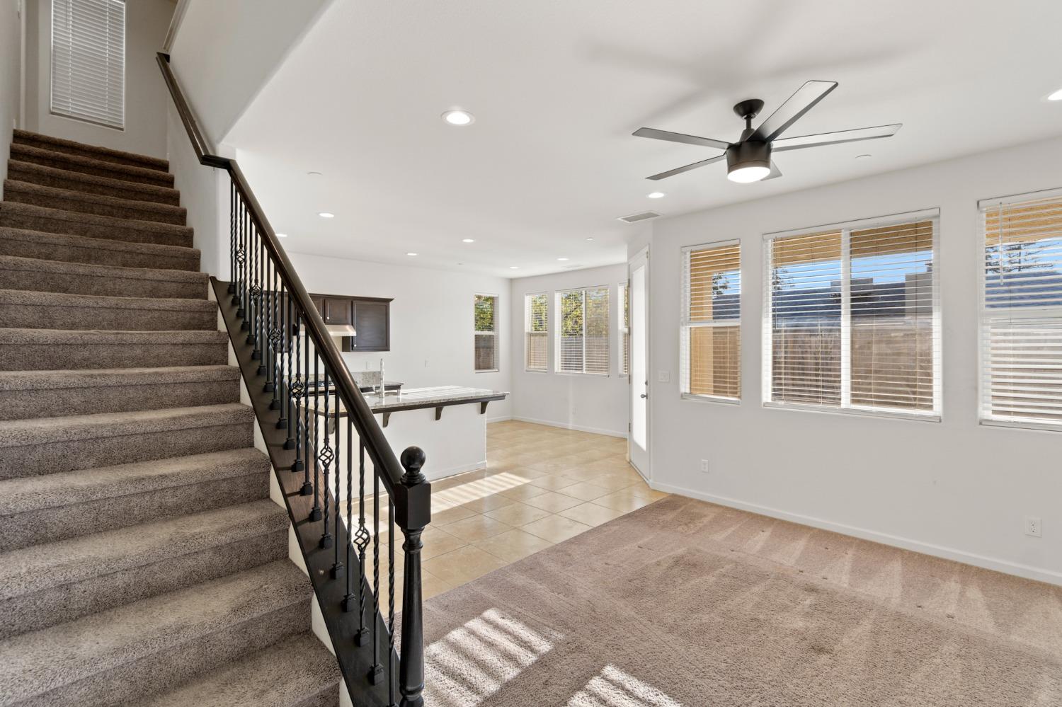 595 N Cattail Court