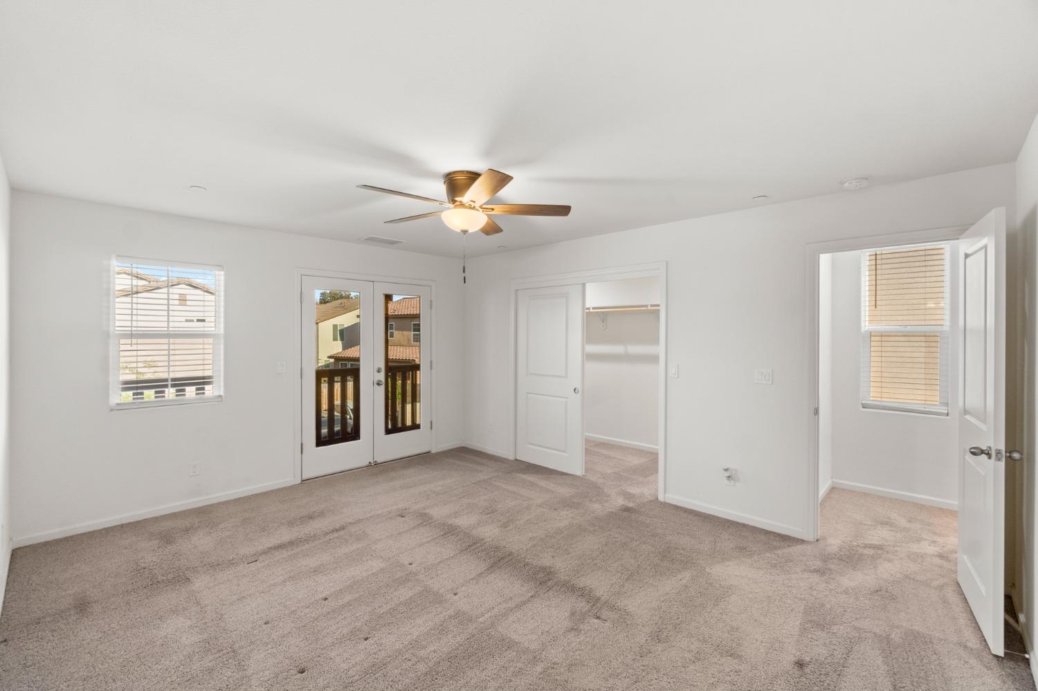 595 N Cattail Court