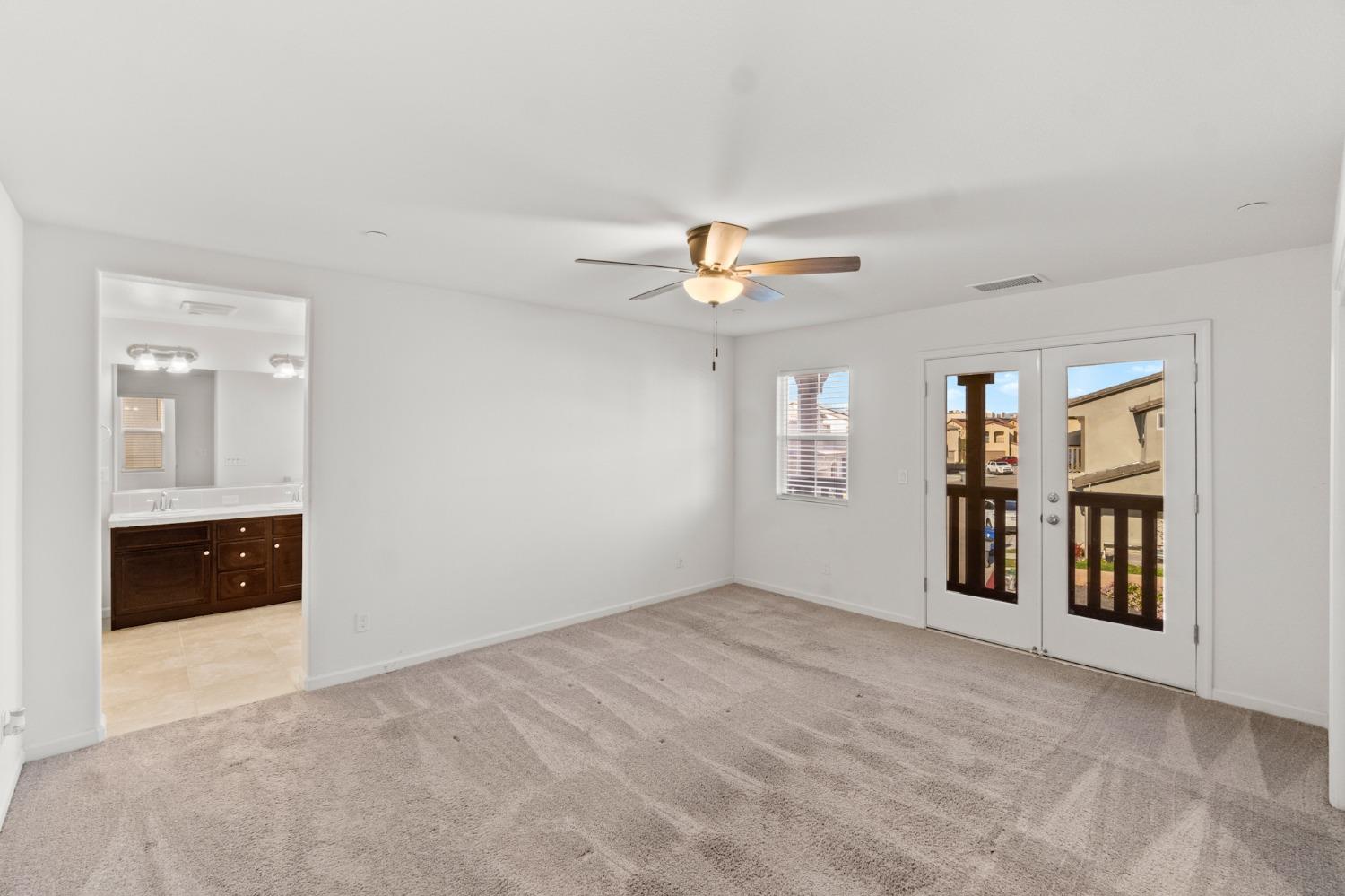 595 N Cattail Court