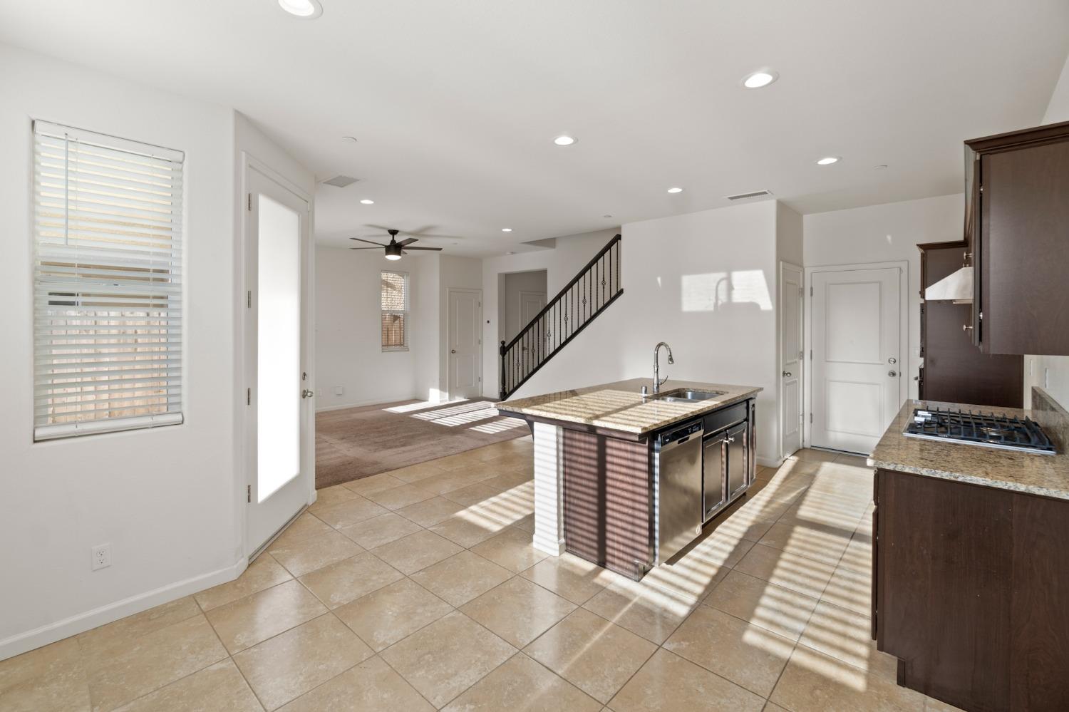 595 N Cattail Court