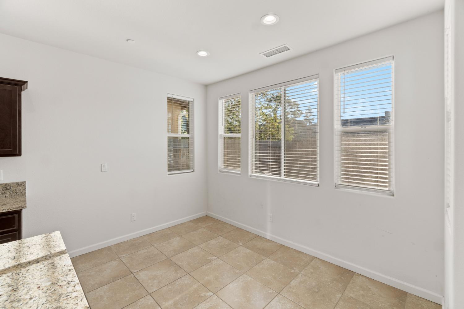 595 N Cattail Court