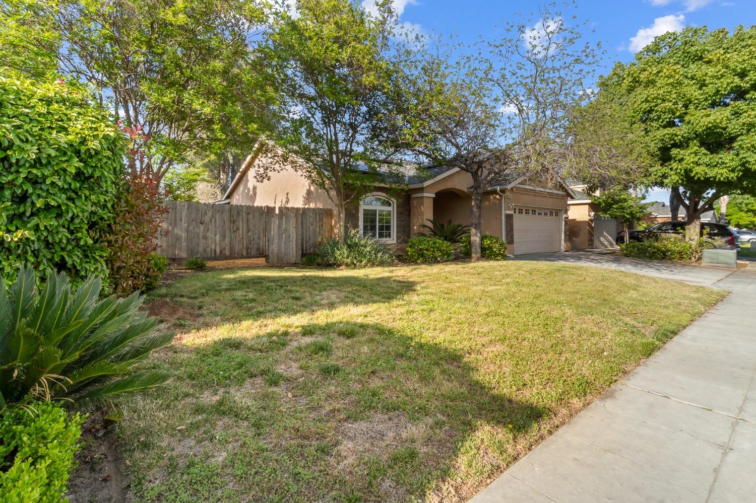 3794 W Princeton Avenue
