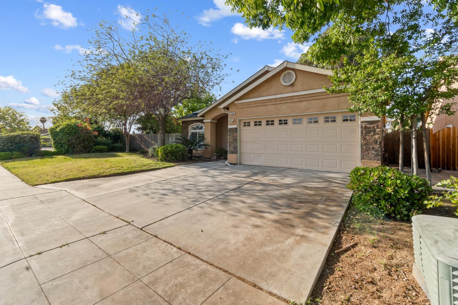 3794 W Princeton Avenue