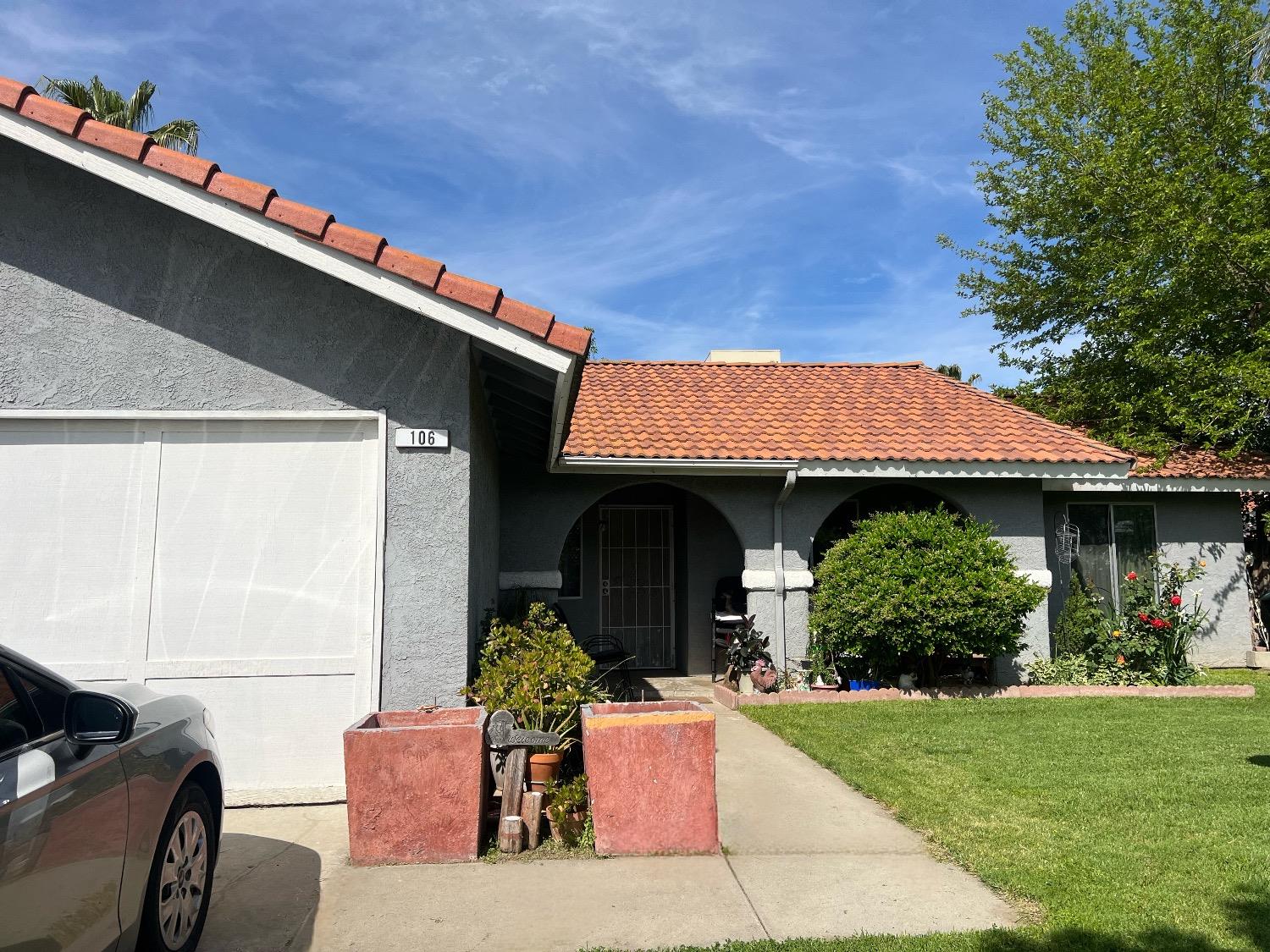 106 Leyva Avenue
