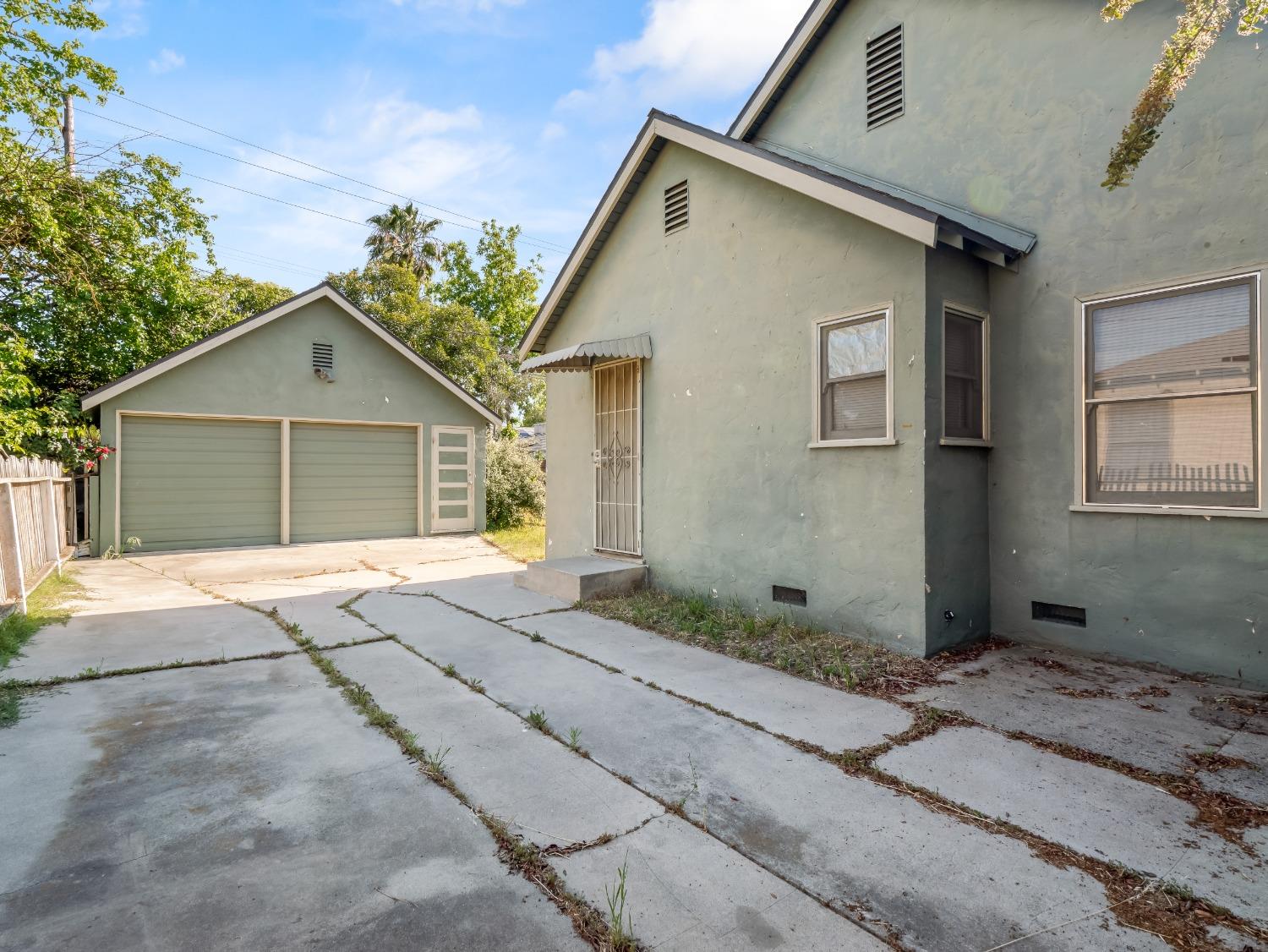 116 E Andrews Avenue