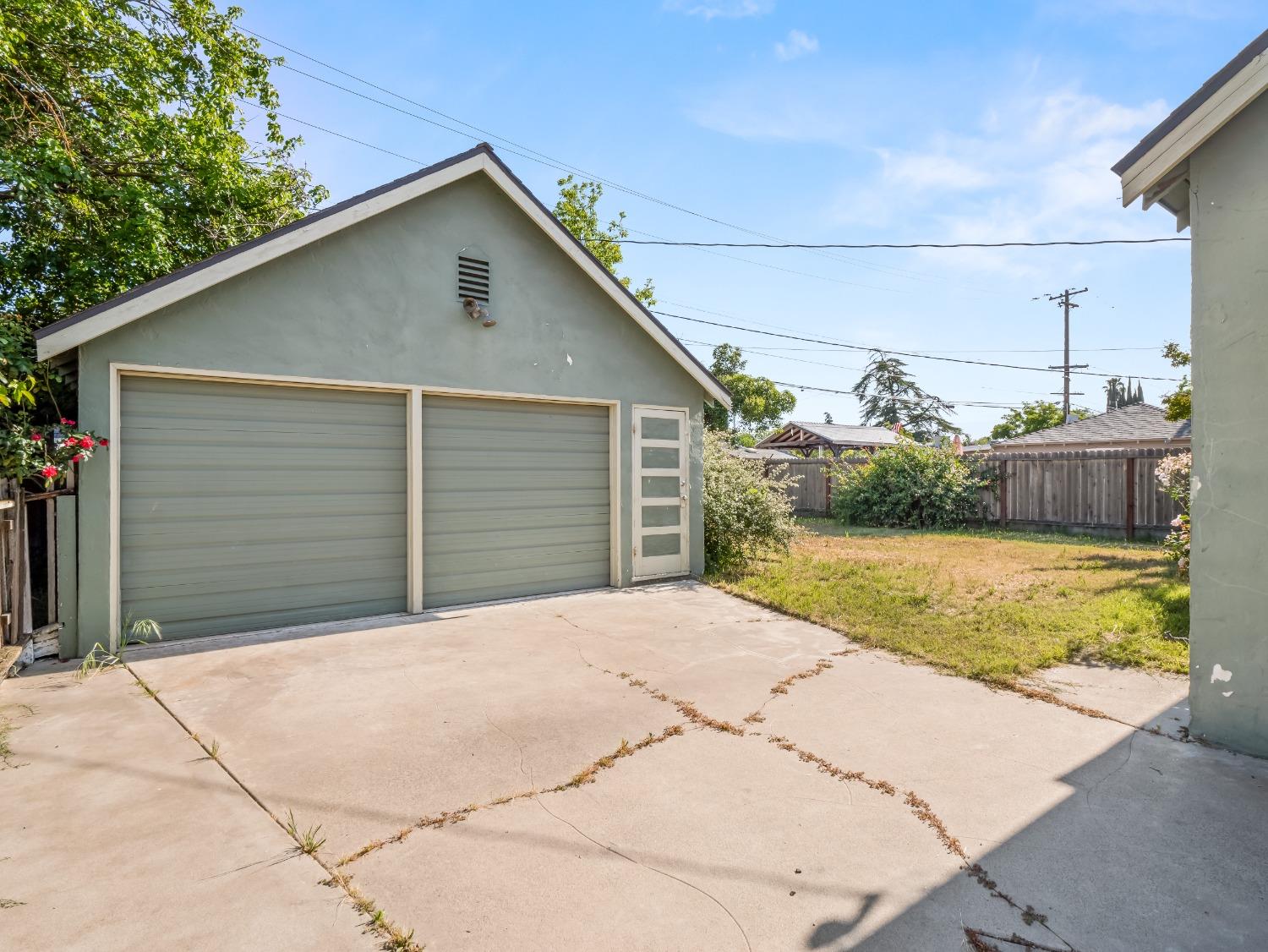 116 E Andrews Avenue