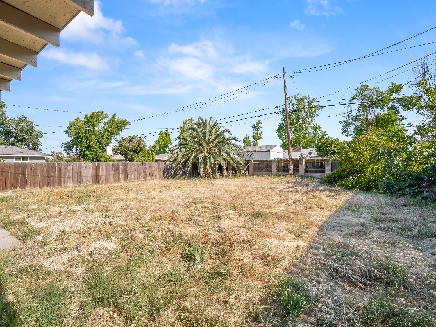 2328 E Brown Avenue