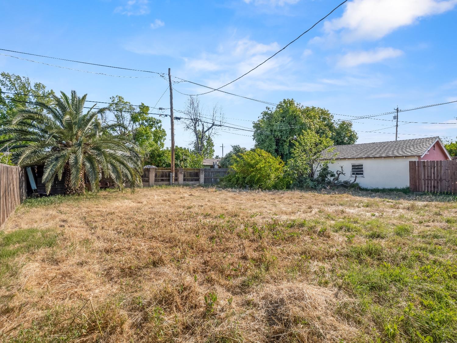 2328 E Brown Avenue