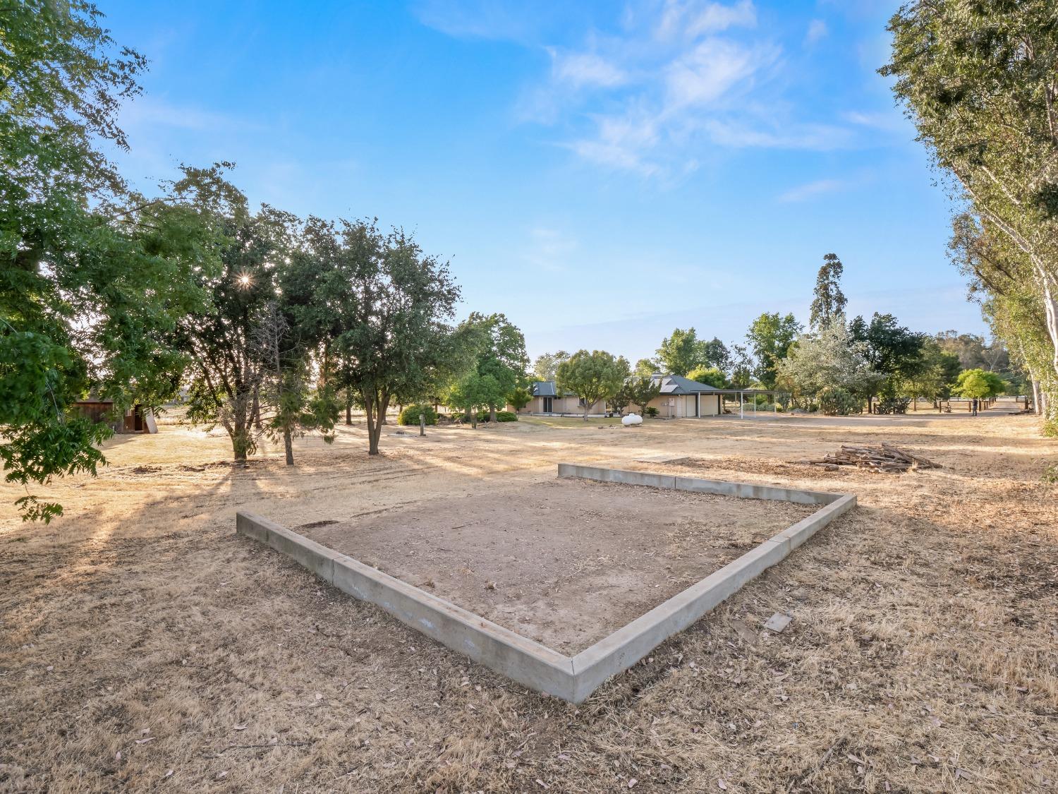 12599 E Sierra Avenue