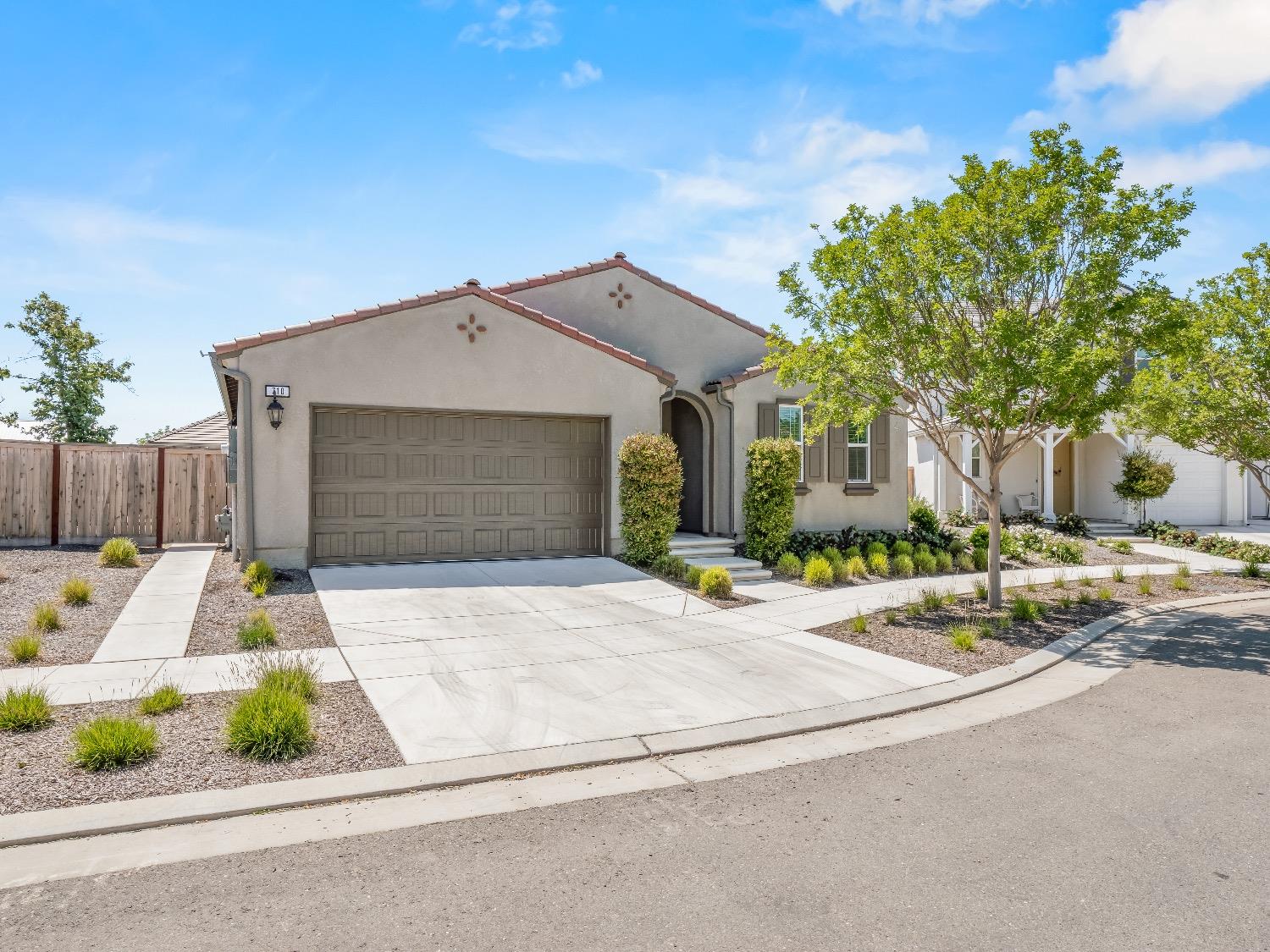 710 Arrowhead Drive