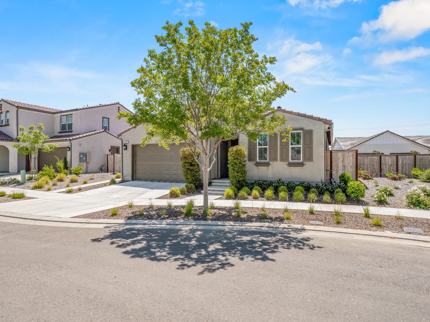 710 Arrowhead Drive