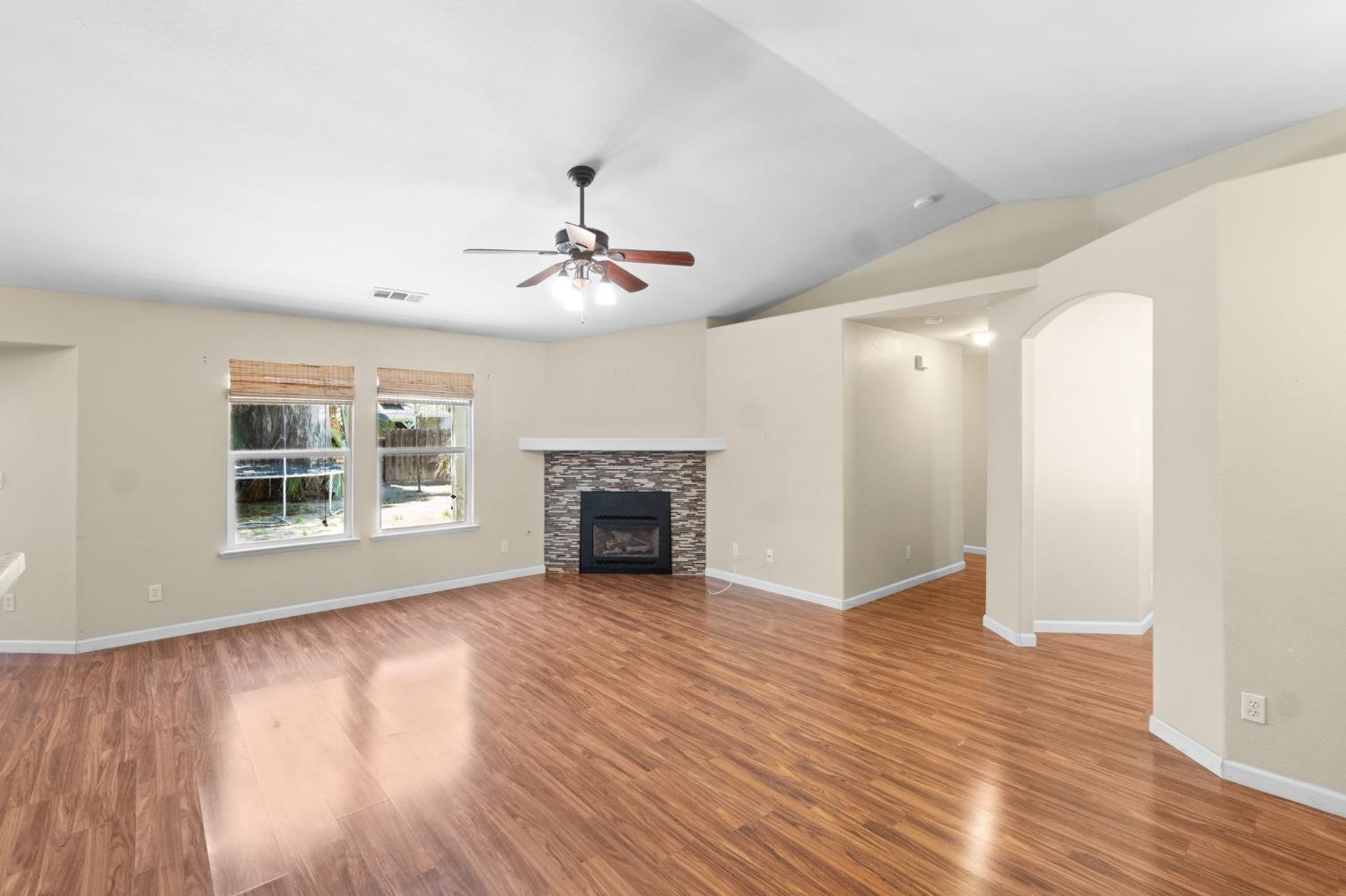 1095 Yellowstone Drive