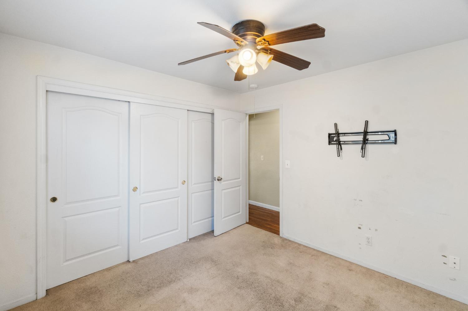 1095 Yellowstone Drive