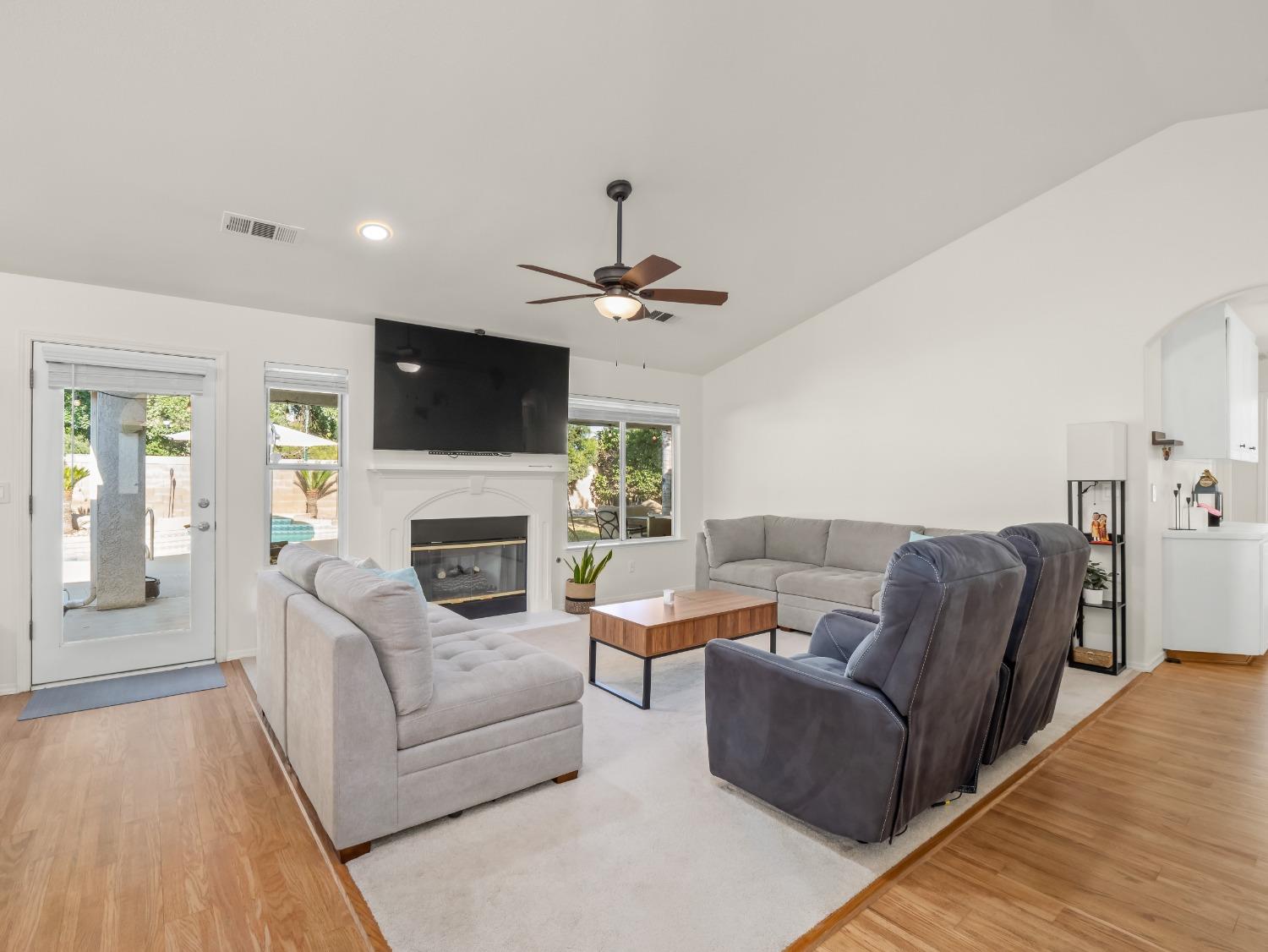 8396 N Dearing Avenue