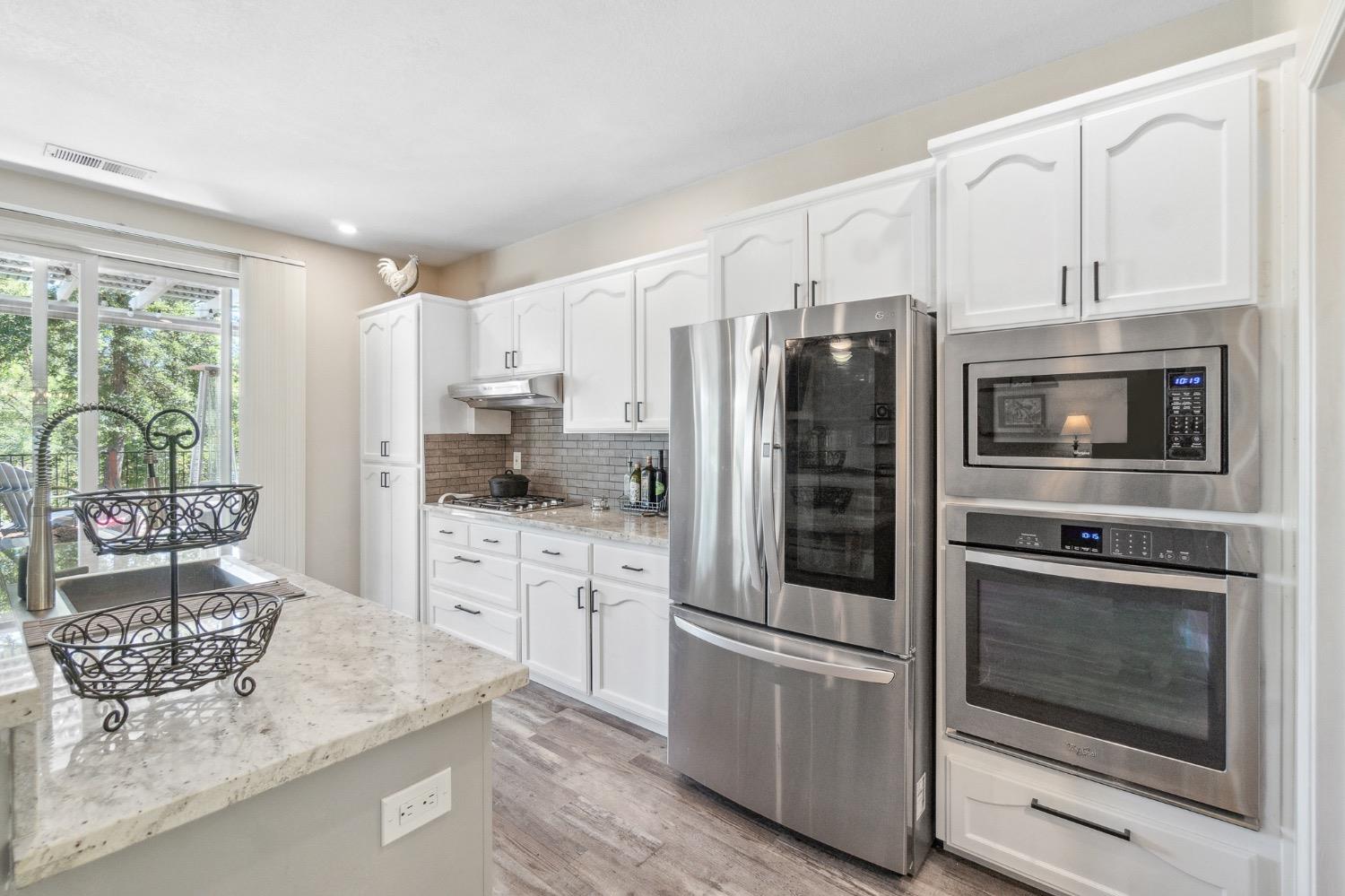 48395 Victoria Court