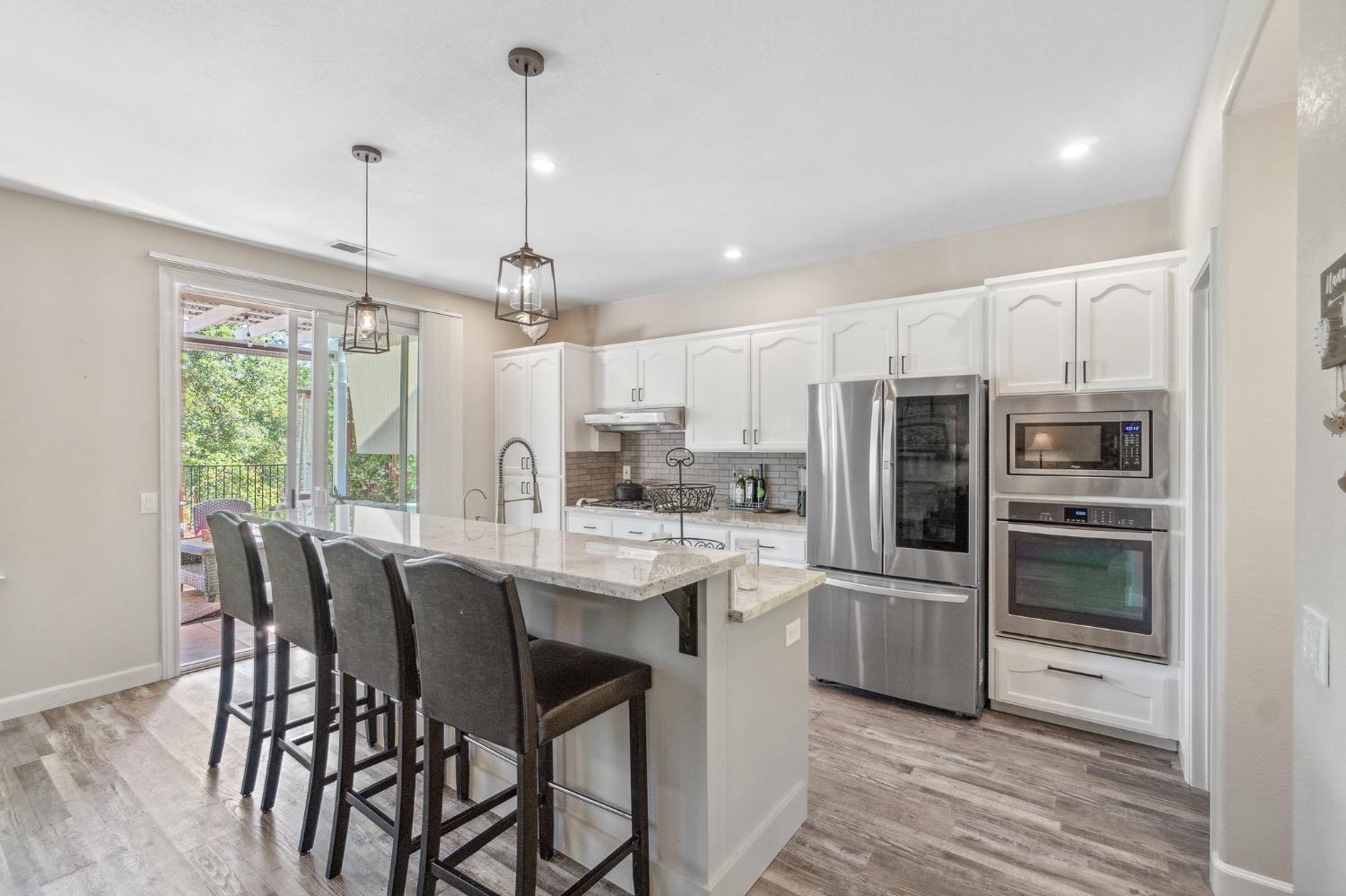 48395 Victoria Court