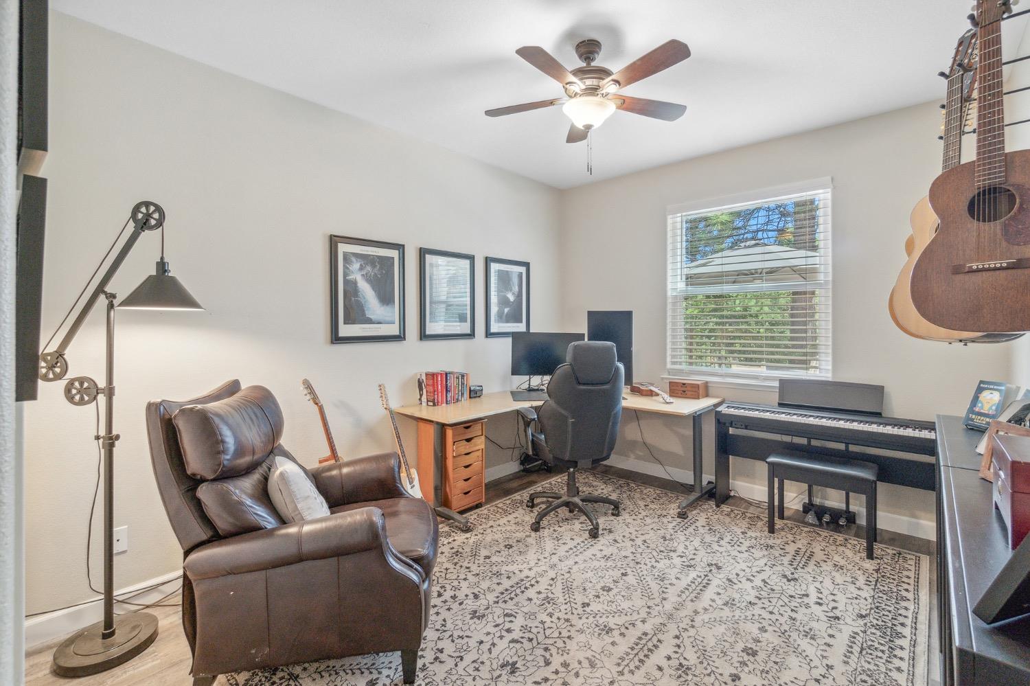 48395 Victoria Court