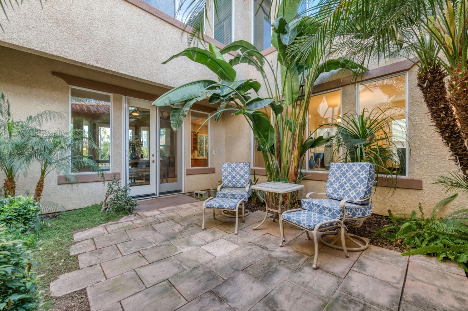 36 W Jordan Avenue