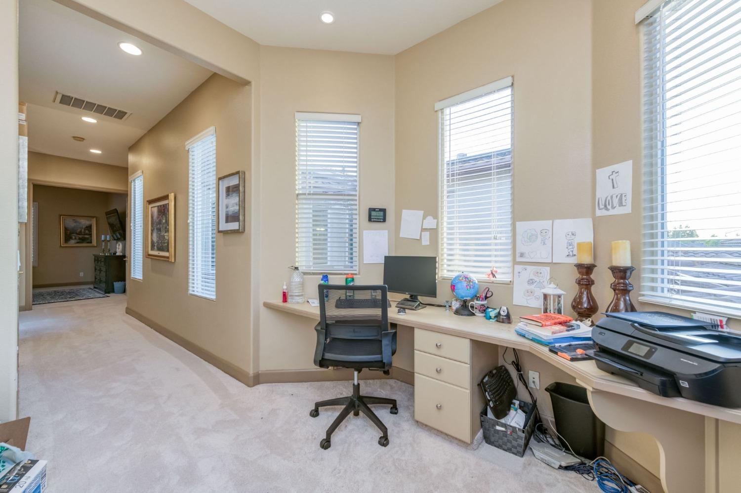 36 W Jordan Avenue